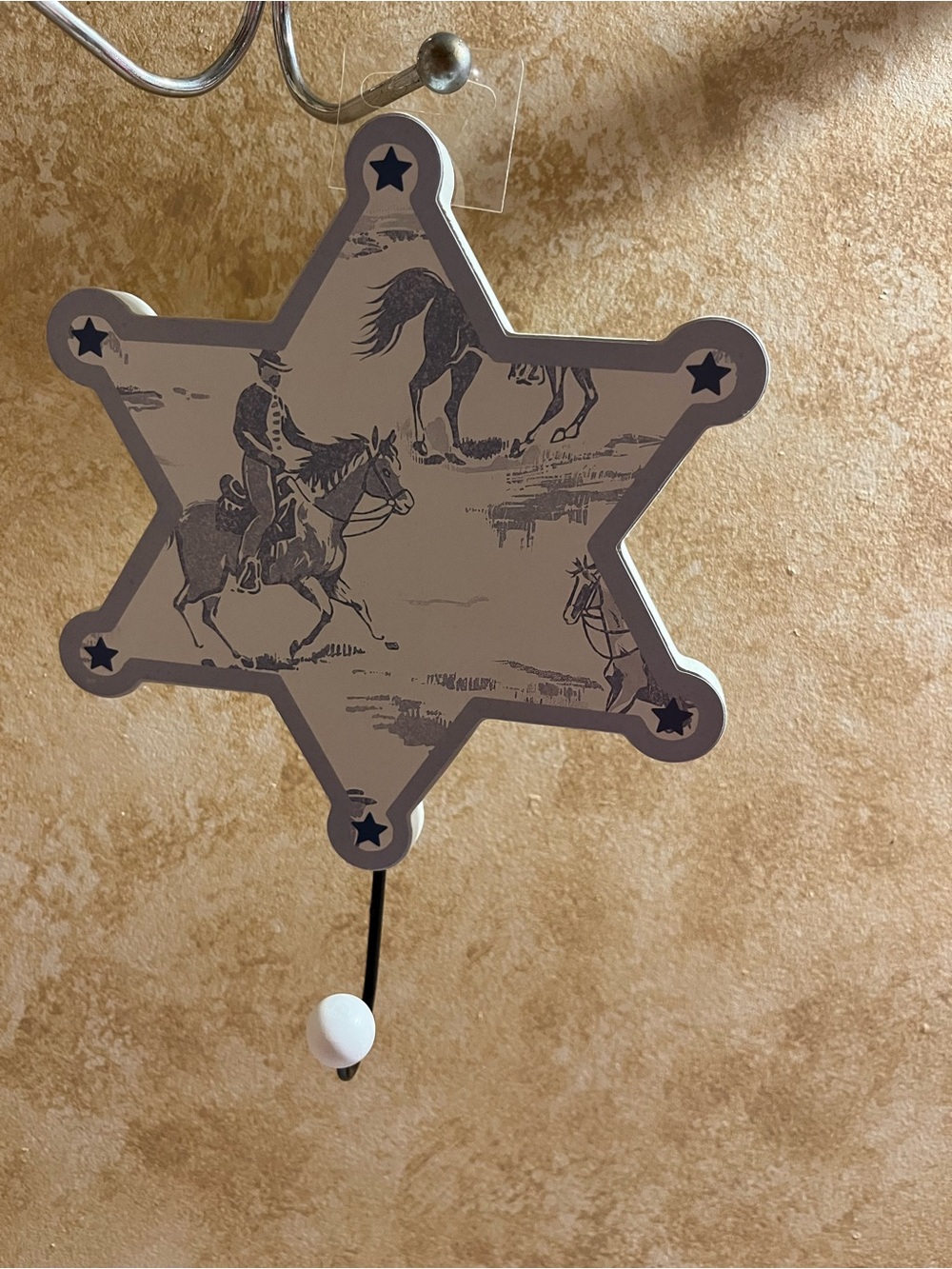 Western Star-Shaped Wall Hook in Gray and White